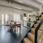 Staircase to heaven - Koppers Architectuur - Mobiel Keuken